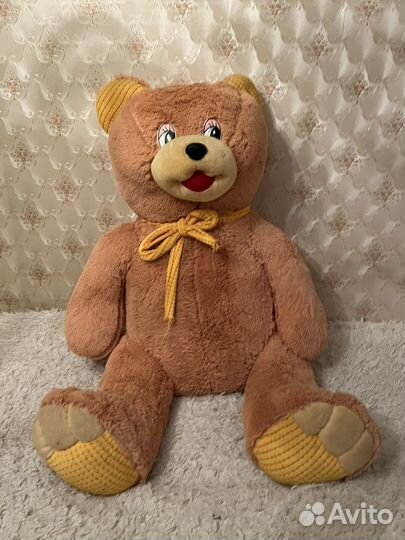 Плюшевый медведь