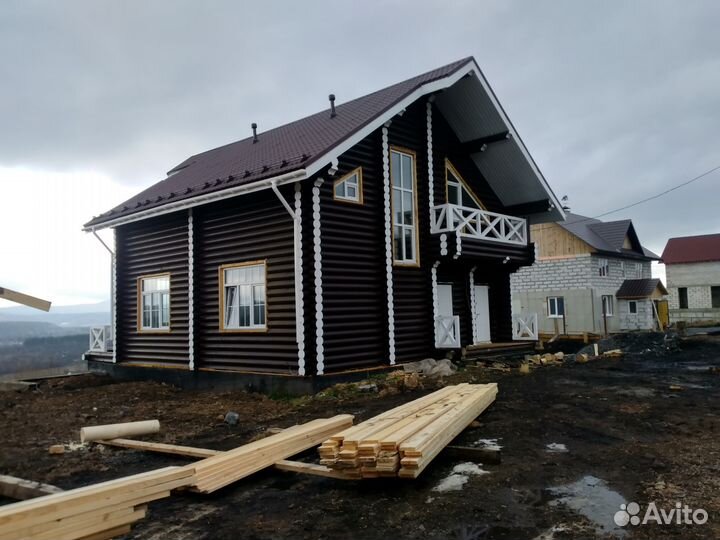 Оцилиндрованные срубы