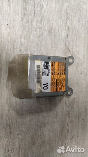 Блок SRS Toyota Yaris Тоета Ярис Витц