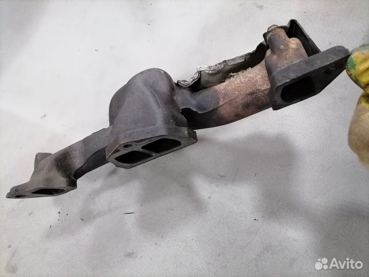 Коллектор выпускной Nissan Bluebird CD20 2.0 1987