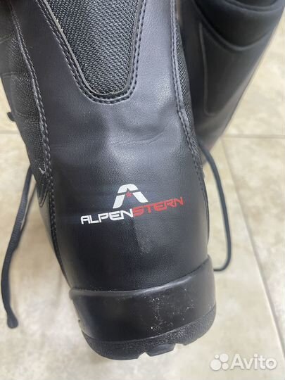 Сноубордические ботинки 43