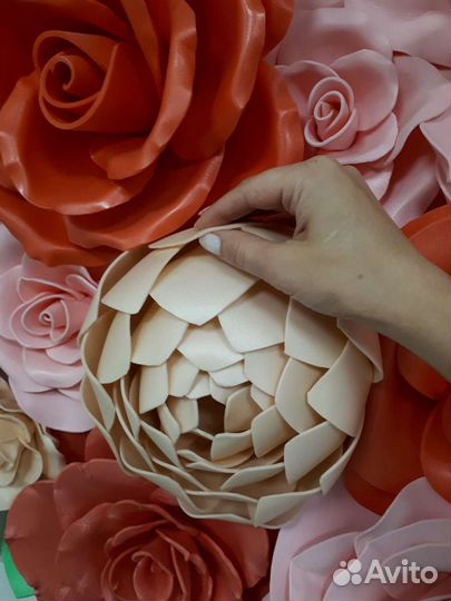 Панно из цветов на стену, фотозона