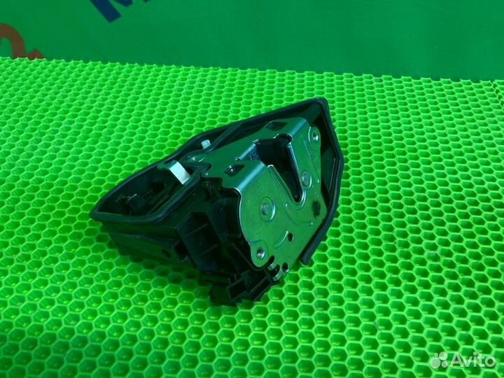 Замок боковой двери задний правый Bmw 5 F10 N52B25