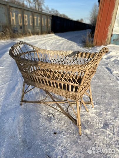 Детская кроватка плетёная