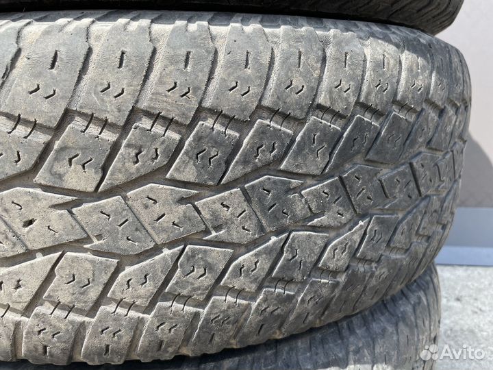 Toyo Open Country A/T 225/65 R17