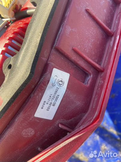 Фонарь левый в крышку DongFeng s30 DFM