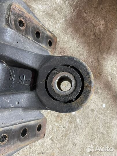 Кронштейн Траверсы поперечной