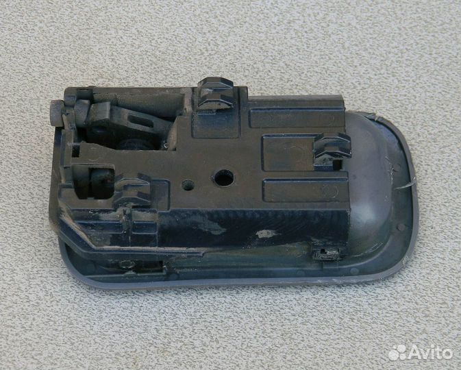 Ручка двери задн. лев. внутренняя Maxima A32