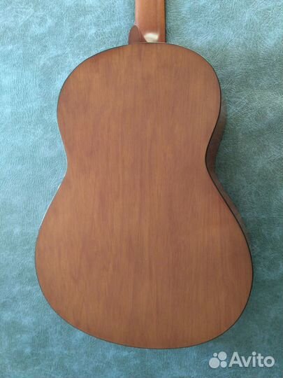 Классическая гитара Yamaha C40 +зимний чехол