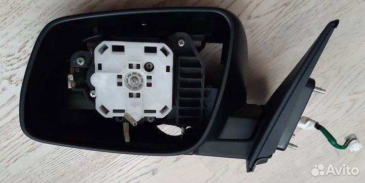 Левое боковое зеркало Lancer X