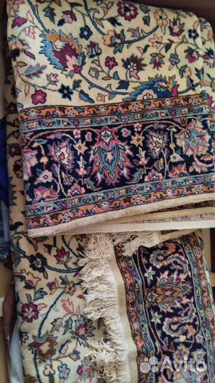 Ковёр напольный