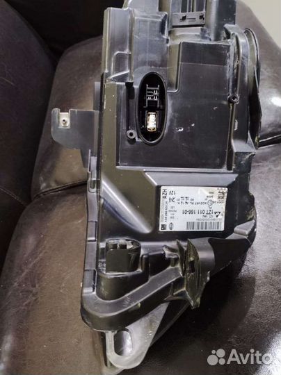 Opel insignia рест фара левая ксенон