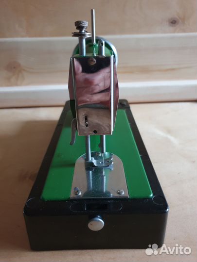 Детская швейная машинка СССР дшм-1