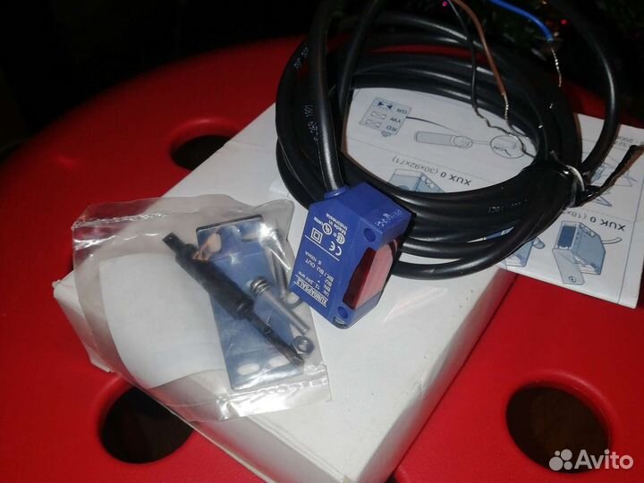 Фотоэлектрический датчик xum0apsal24