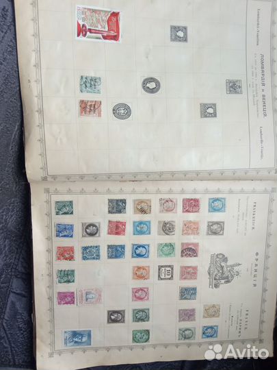 Альбом с марками разных стран