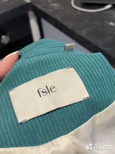 Велюровый пиджак женский