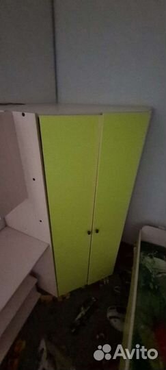 Отдам бесплатно мебель детской комнаты