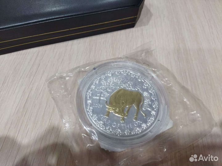 Серебряная монета Руанды 