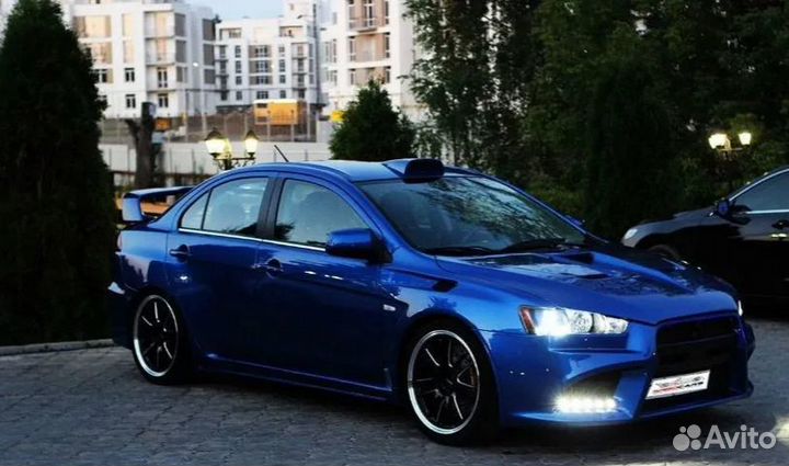 Крылья EVO Mitsubishi Lancer 10