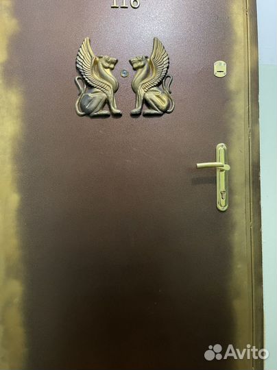 Дверь входная металлическая