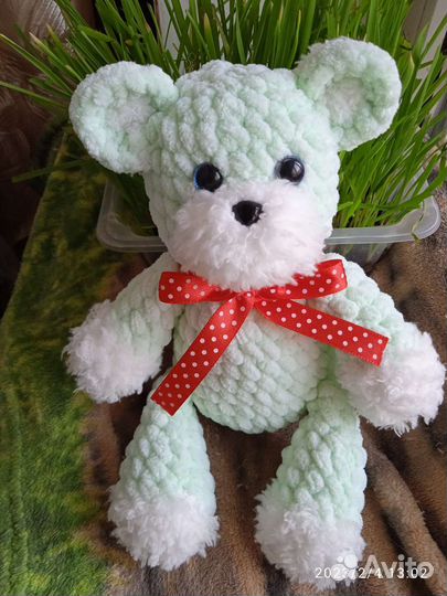 Вязанный мишка. Ручная работа