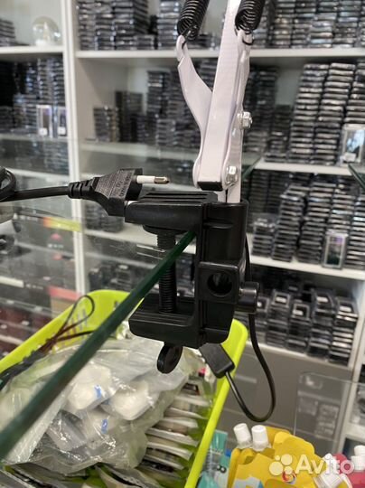 Настольная лампа для маникюра