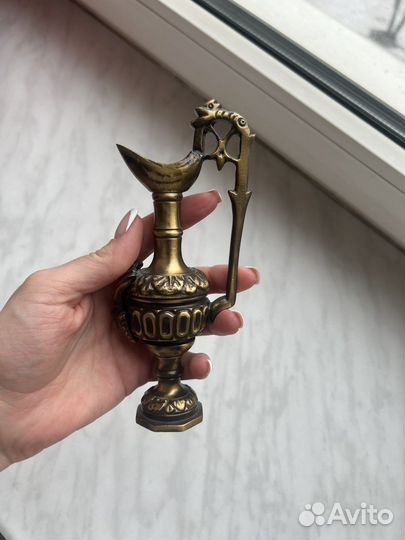 Декоротивный кувшин статуэтка бронза