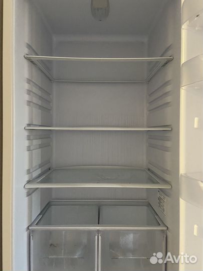 Продаю холодильник