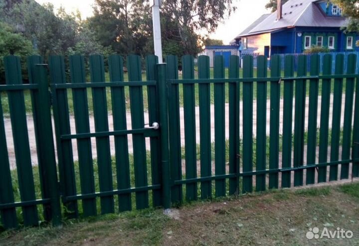 Евроштакетник для забора современное ограждение