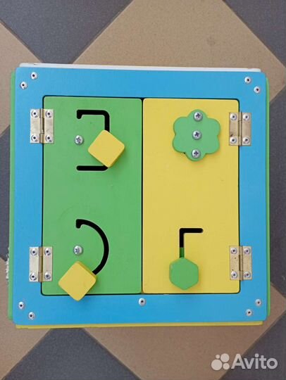 Развивающие игрушки, бизиборды