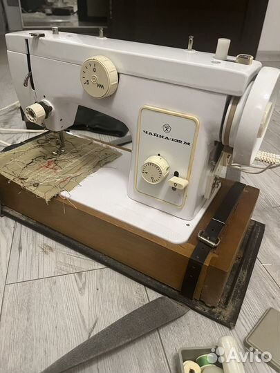 Швейная машина чайка 132м