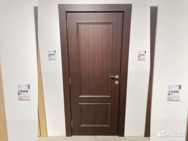 Дверь из массива