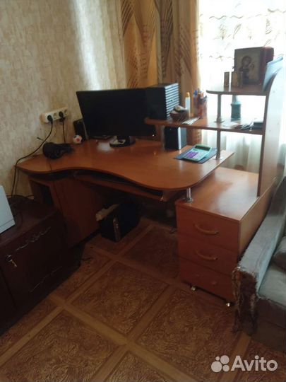 Компьютерный стол