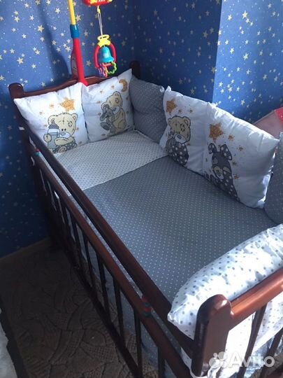 Бортики и одеяло в кроватку