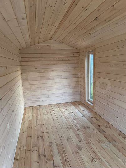 Дом 20 м² на участке 12 сот.