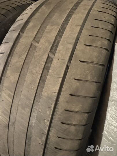 Michelin Pilot Sport 4 255/45 R20