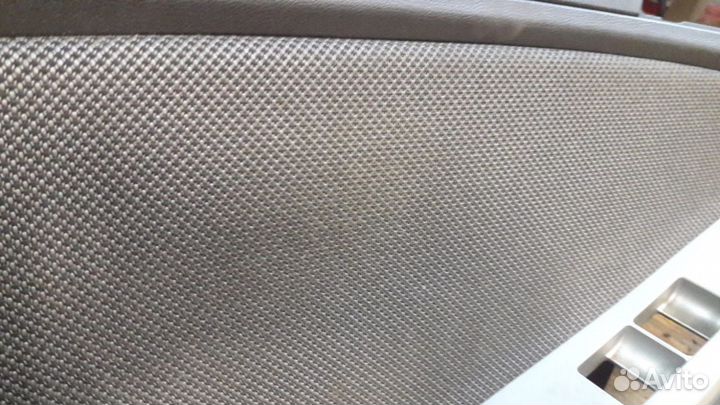 Обшивка двери передней левой Hyundai Solaris 1