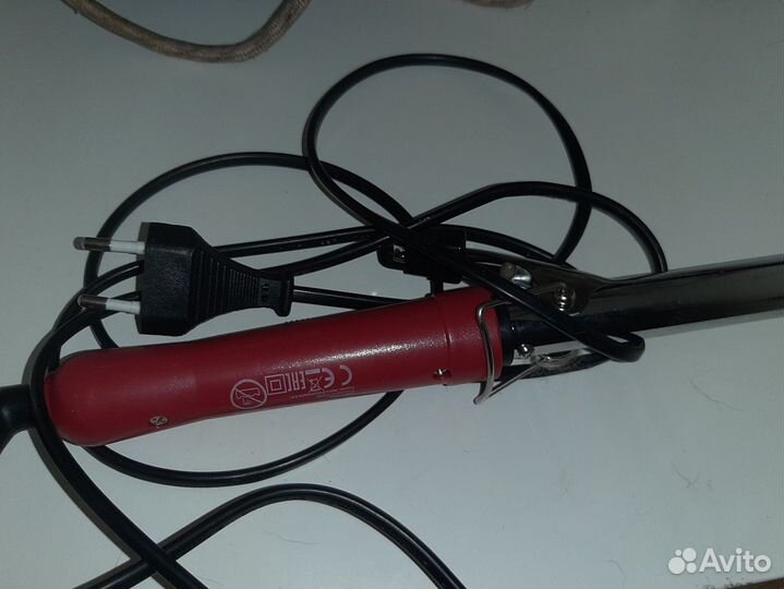 Выпрямитель и плойка для закручивания волос