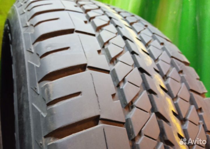 Bridgestone Dueler H/T 684II 275/60 R20