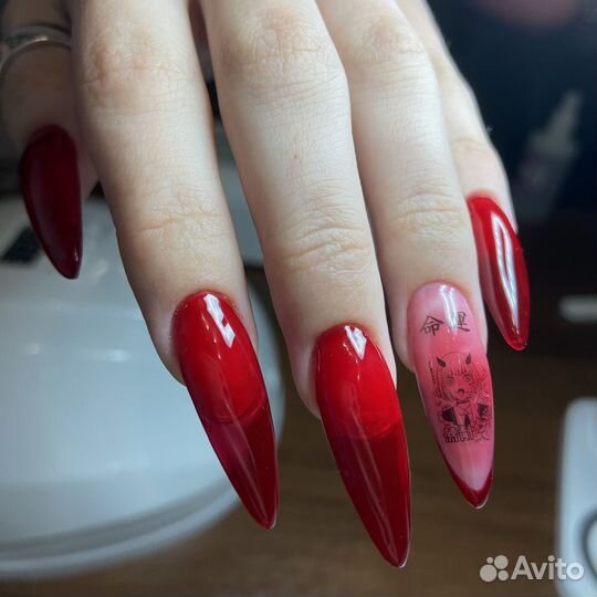 Модель на маникюр / наращивание