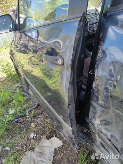 Дверь передняя левая Volkswagen Golf Plus