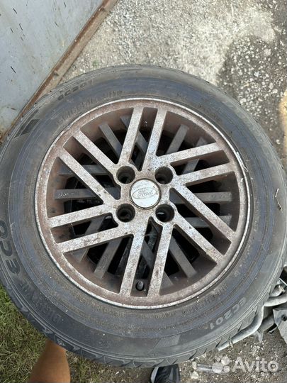 R15 Dunlop Eco EC 201 195/65, PCD 4x108 DIA 63.3