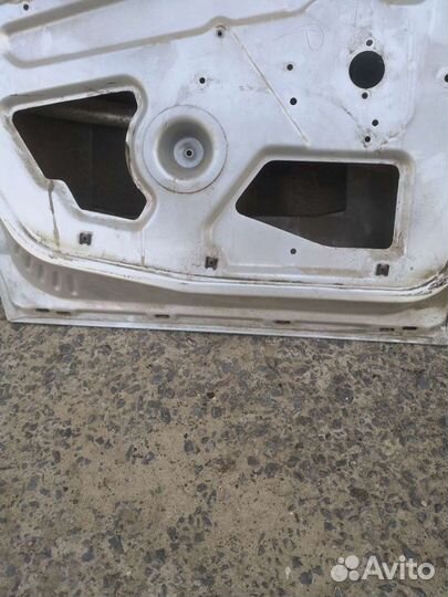 Дверь задняя левая ваз 21112