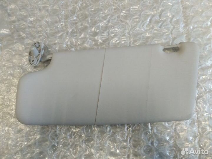 Козырек солнцезащитный правый Ford Focus 1998