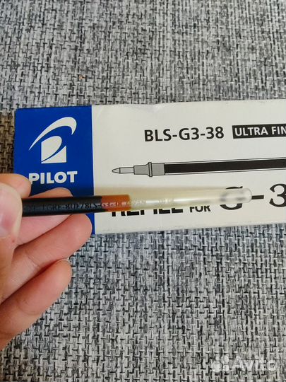 Гелевый стержни для ручки