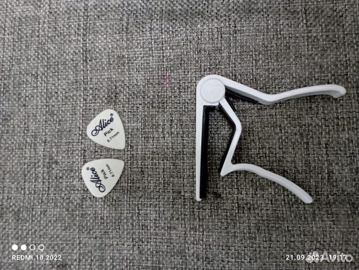 Продается гитара