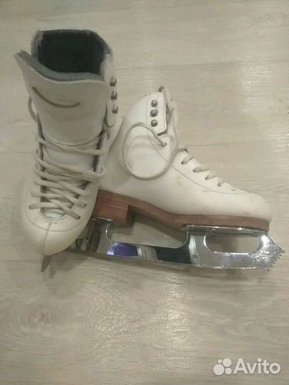 Riedell коньки фигурные