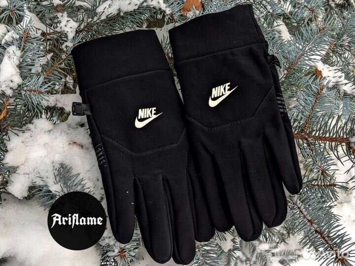 Перчатки Nike