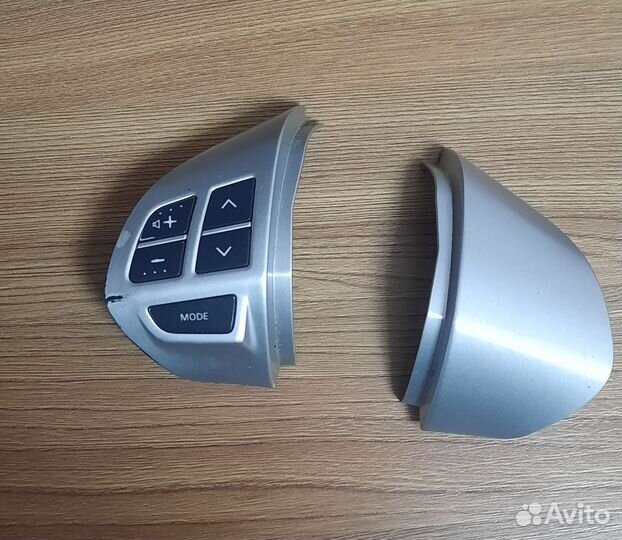 Кнопка и заглушка на руль Mitsubishi XL