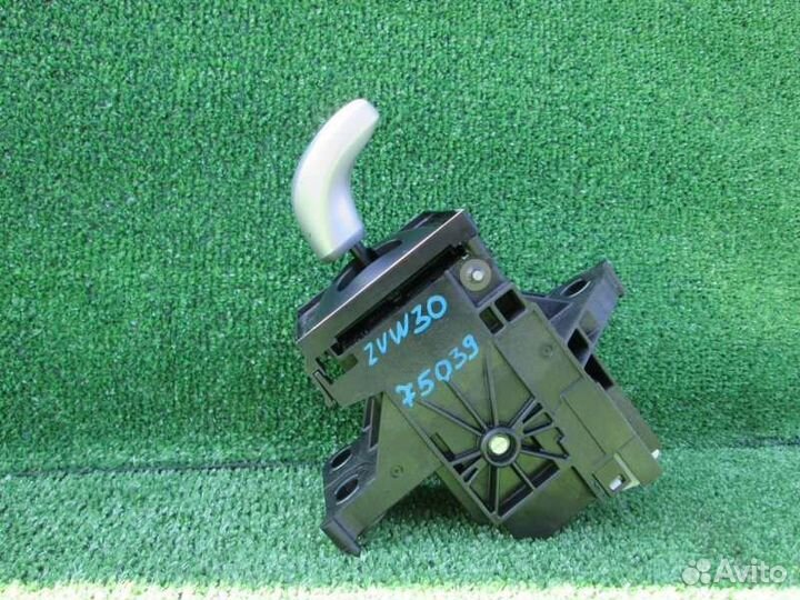 Селектор АКПП Toyota Prius ZVW30 2ZR-FXE 2009/10